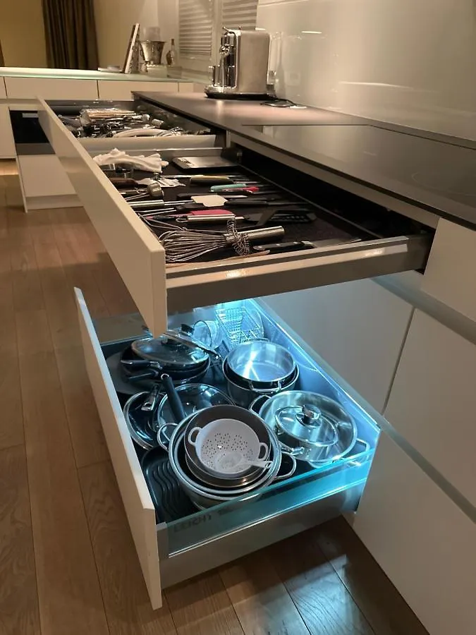 דירות קלן Designer-Loft Mit Whirlpool